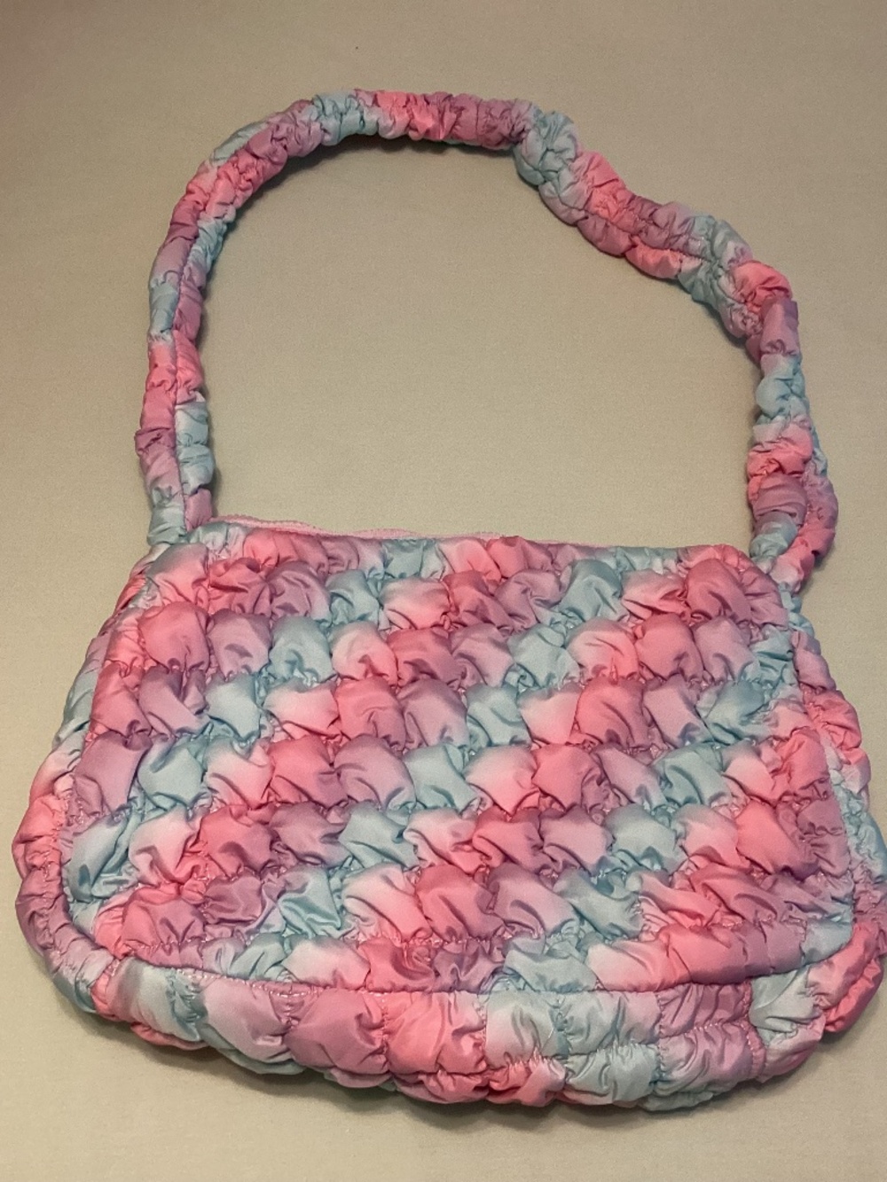 OMG Accessories puffy bag